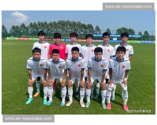 中甲豪门对决,全景图文直播带你掌握不一样的足球体验 中甲豪门对决,全景图文直播带你掌握不一样的足球体验