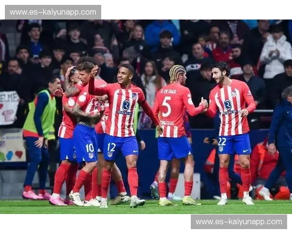 巅峰对决：当诺坎普遇见伯纳乌，巴塞罗那vs皇家马德里直播，燃爆你的足球灵魂